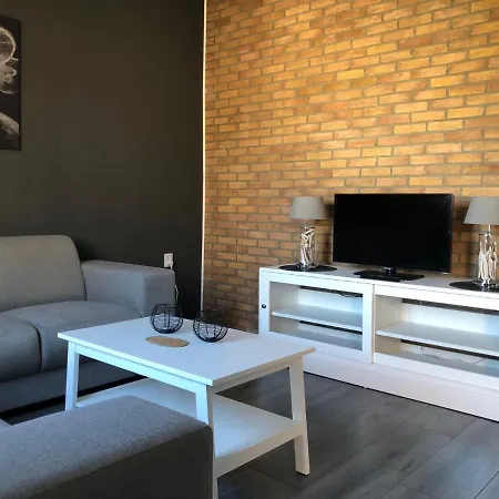 Kingstreet Apartament *